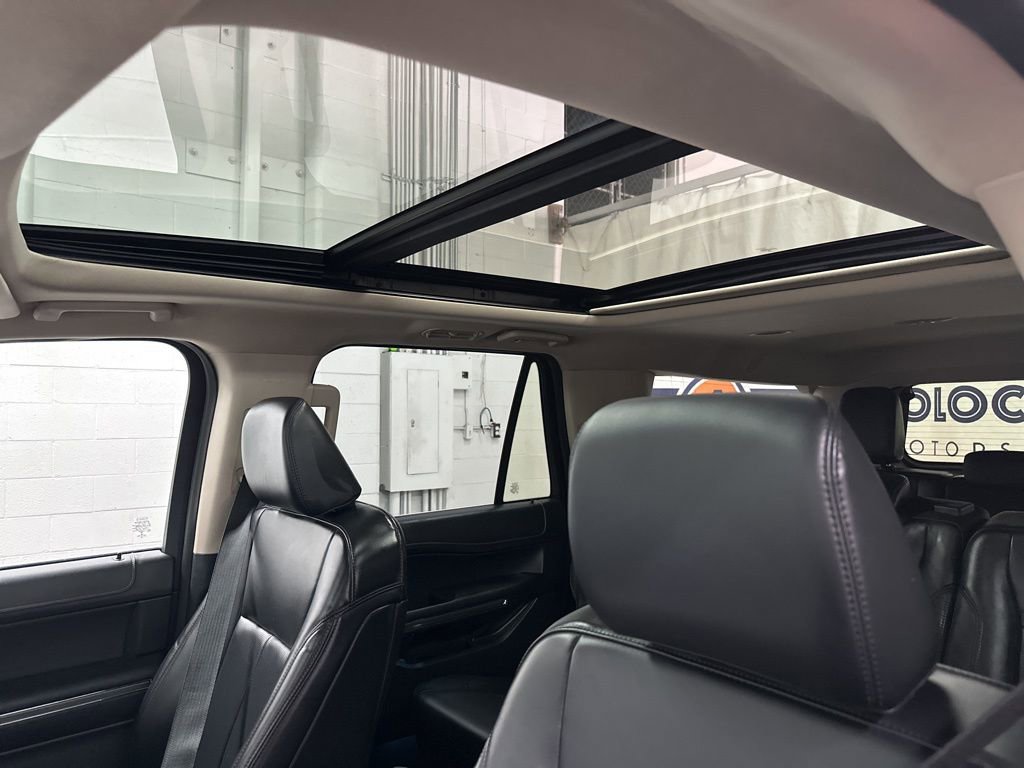 Used 2022 Ford Expedition Max XLT AWD/4WD image 38