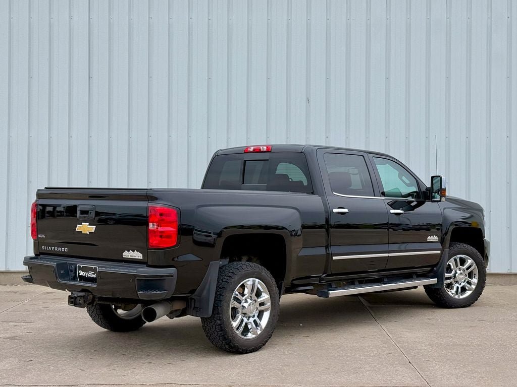 Used 2015 Chevrolet Silverado 2500 High Country w/ Duramax Plus Package AWD/4WD image 6