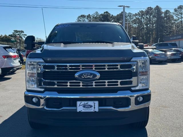 Used 2024 Ford F250 XLT w/ Snow Plow Prep Package image 8