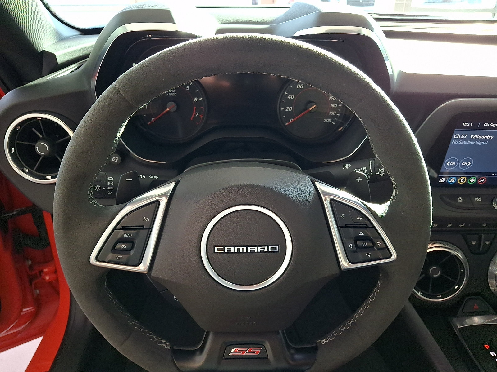 Used 2021 Chevrolet Camaro SS RWD image 17
