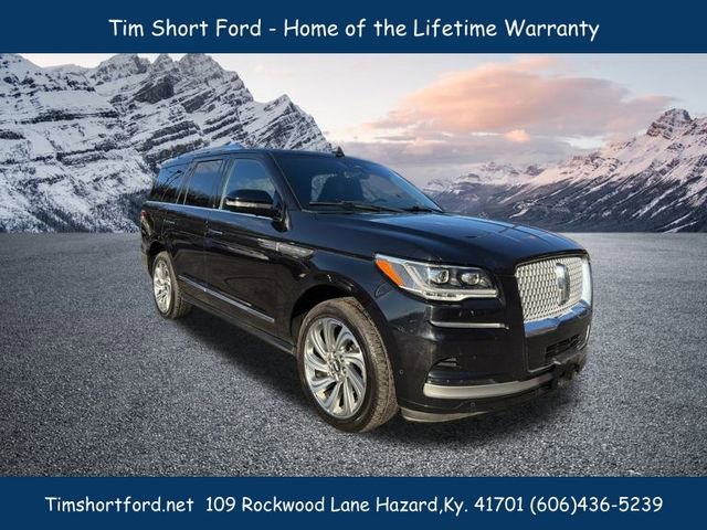 Used 2023 Lincoln Navigator Reserve image 1