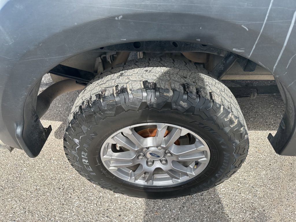 Used 2019 Ford F150 Lariat w/ FX4 Off-Road Package AWD/4WD image 10