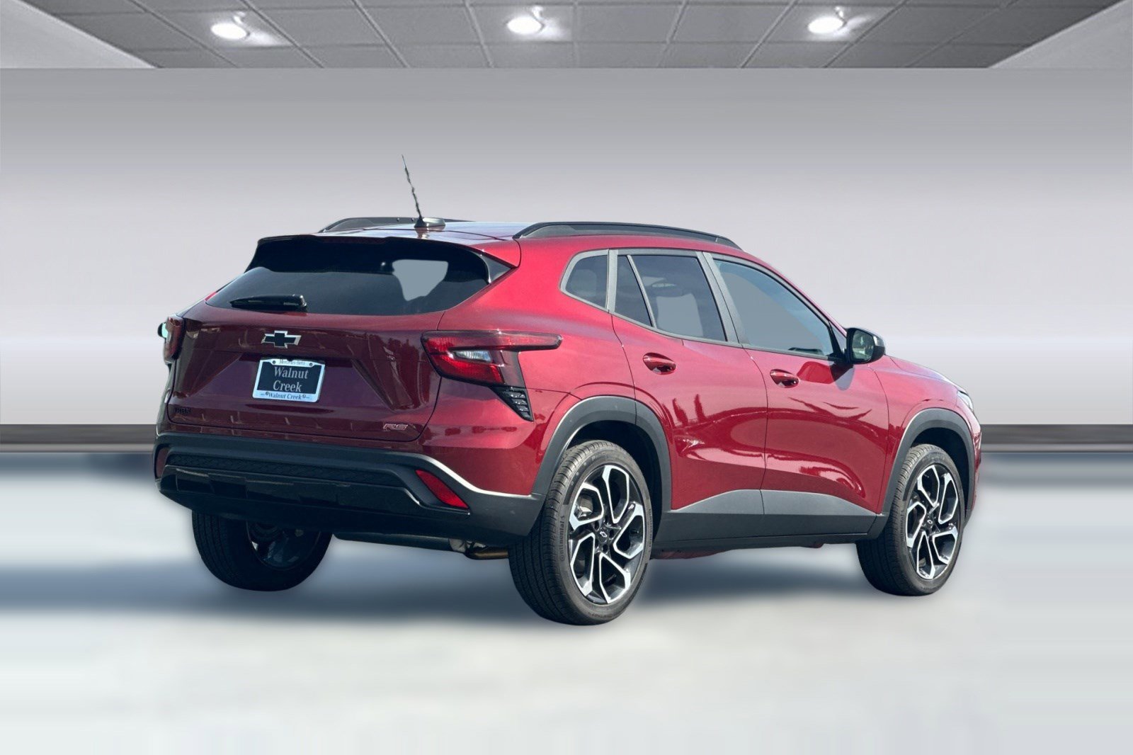 Used 2025 Chevrolet Trax RS w/ Sunroof Package image 8