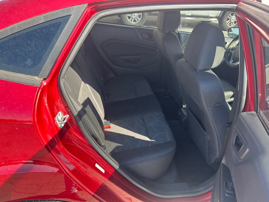 Used 2013 Ford Fiesta SE FWD image 12