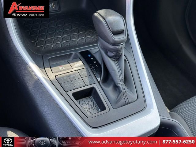 Certified 2024 Toyota RAV4 LE AWD/4WD image 35