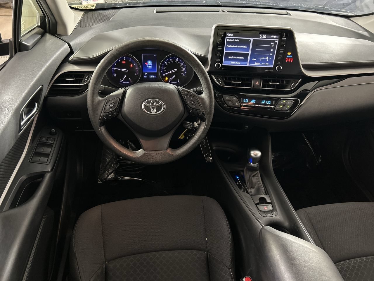 Used 2020 Toyota C-HR LE FWD image 22
