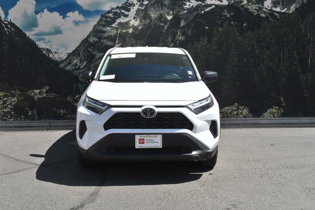 Certified 2024 Toyota RAV4 LE AWD/4WD image 5