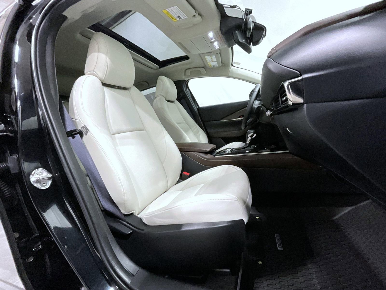 Certified 2024 MAZDA CX-30 2.5 Turbo w/ Premium Package image 16