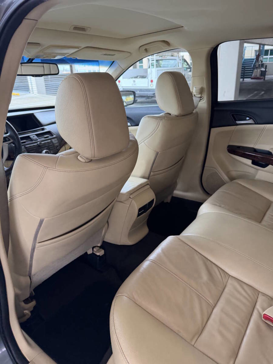 Used 2010 Honda Crosstour EX-L image 13