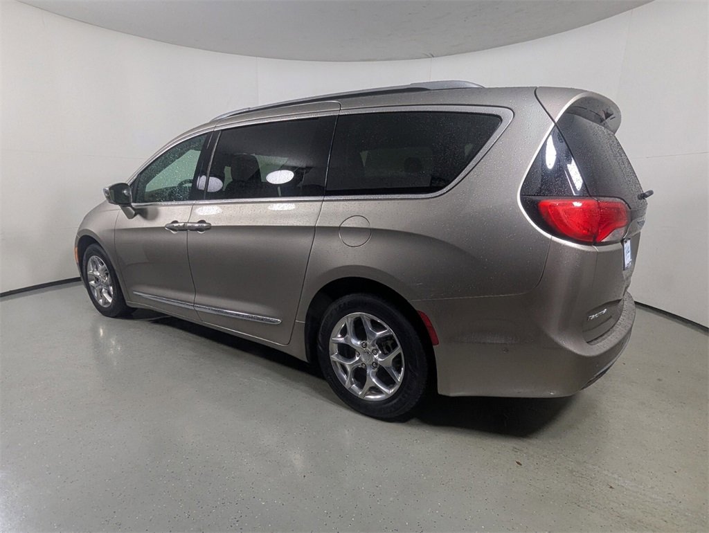 Used 2018 Chrysler Pacifica Limited w/ Advanced Safetytec Group image 5