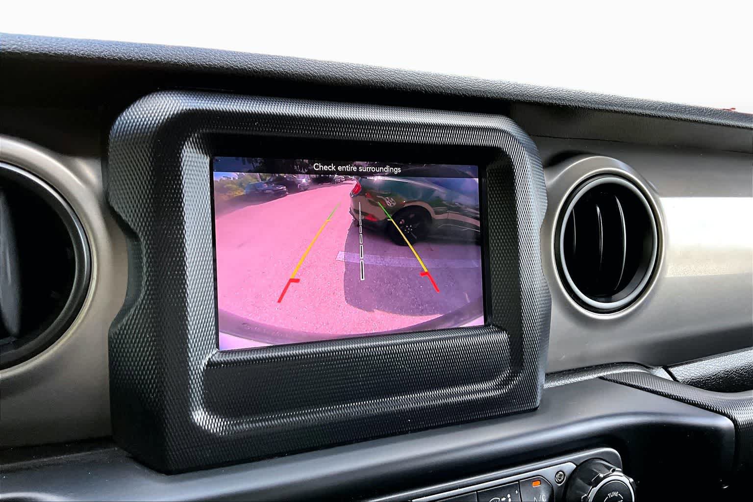 Used 2019 Jeep Wrangler Unlimited Sport S AWD/4WD image 24