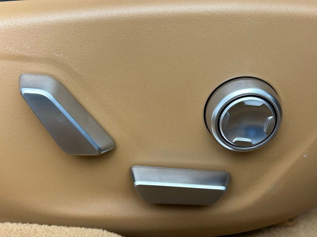 Used 2024 Lucid Air Touring image 11