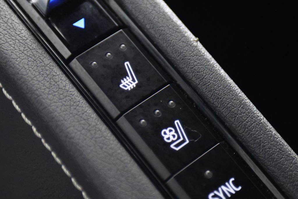 Used 2023 Chevrolet Corvette Stingray Preferred Cpe w/ 2LT image 33