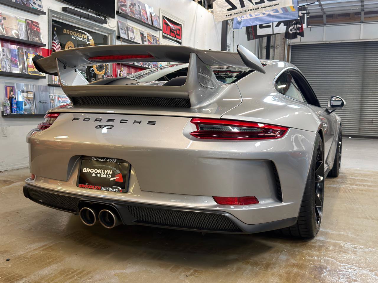 Used 2019 Porsche 911 GT3 RWD image 7