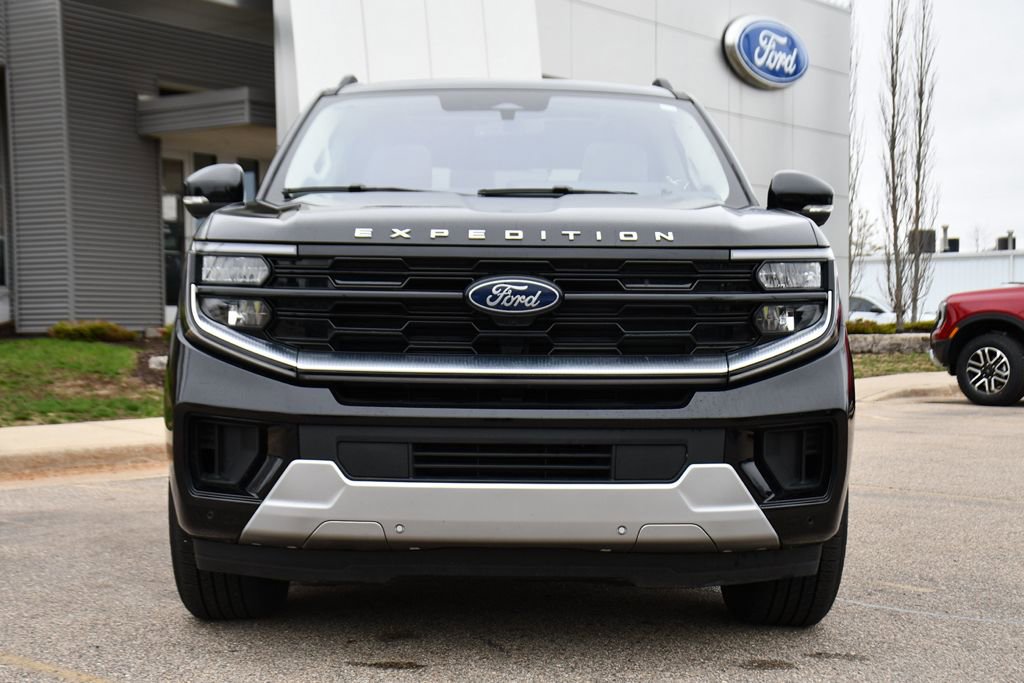 Used 2025 Ford Expedition Platinum AWD/4WD image 10