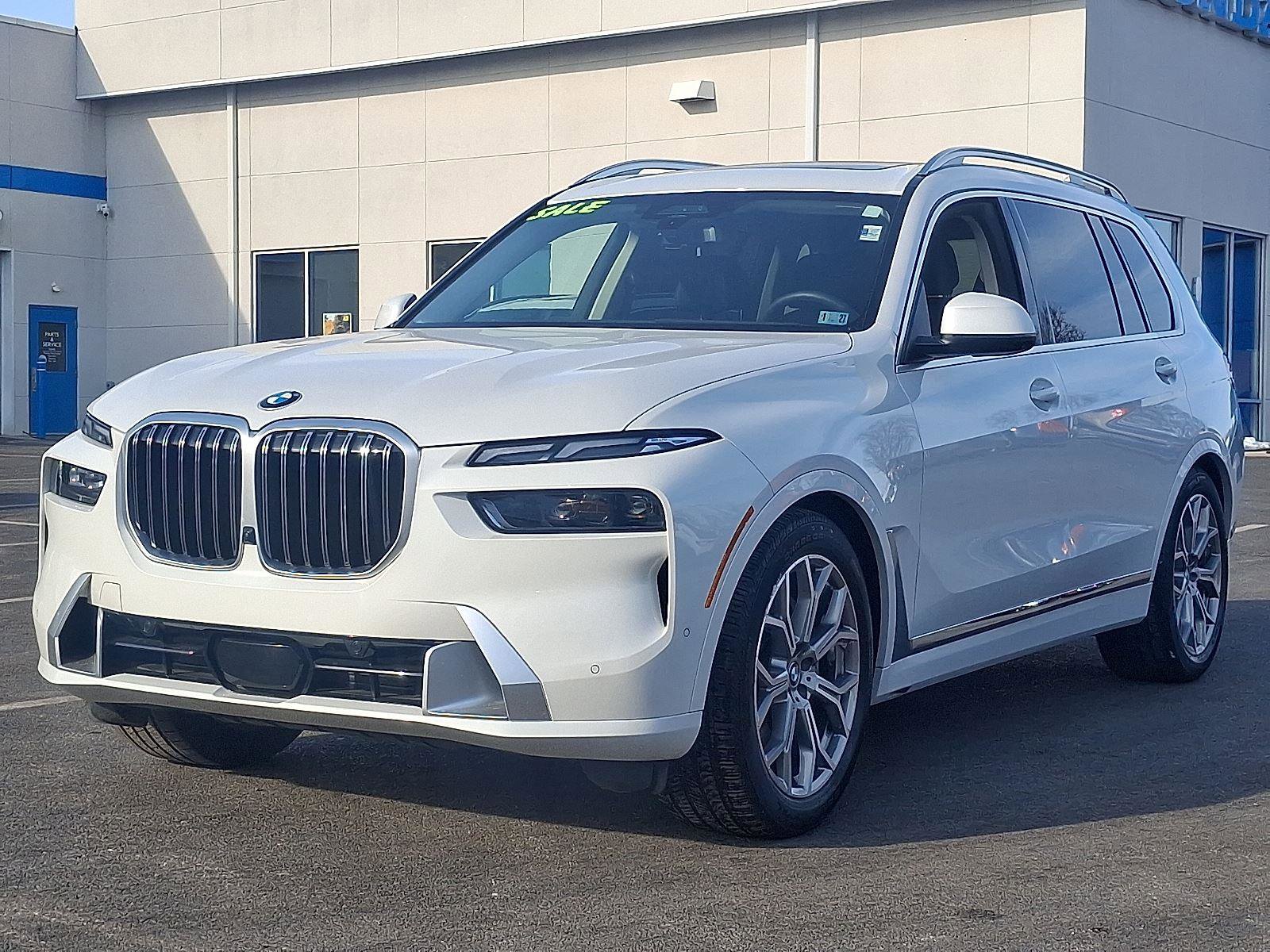 Used 2023 BMW X7 xDrive40i image 3