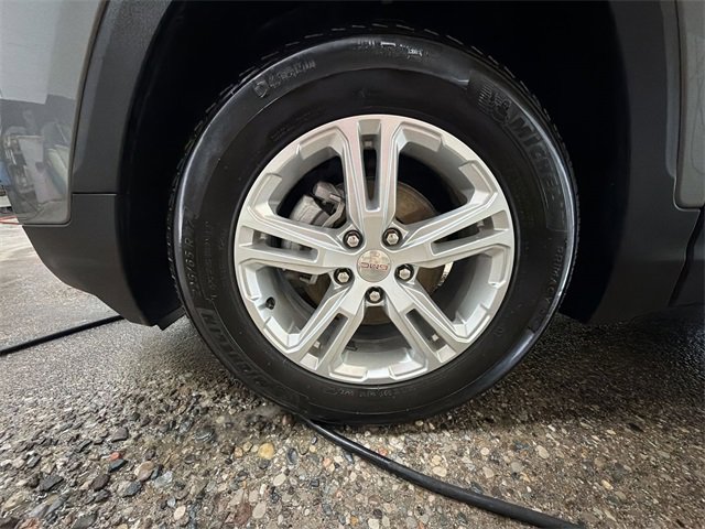 Certified 2023 GMC Terrain SLE w/ Driver Convenience Package image 10