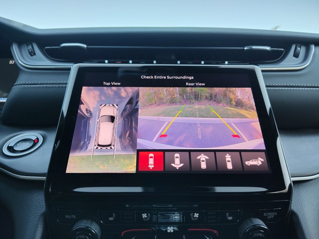 New 2025 Jeep Grand Cherokee Limited w/ Luxury Tech Group II RWD image 23