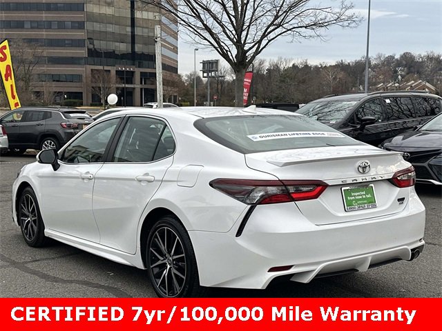 Used 2024 Toyota Camry SE image 4