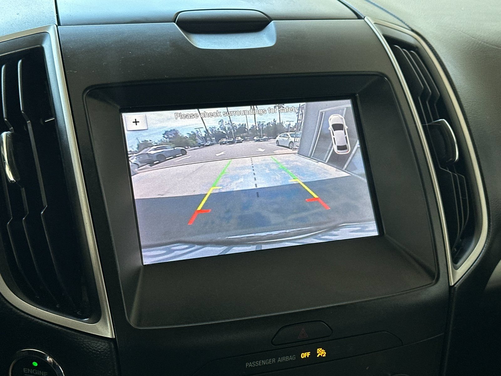 Used 2019 Ford Edge SEL FWD image 18