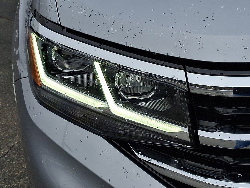 Used 2023 Volkswagen Atlas Cross Sport SEL image 9