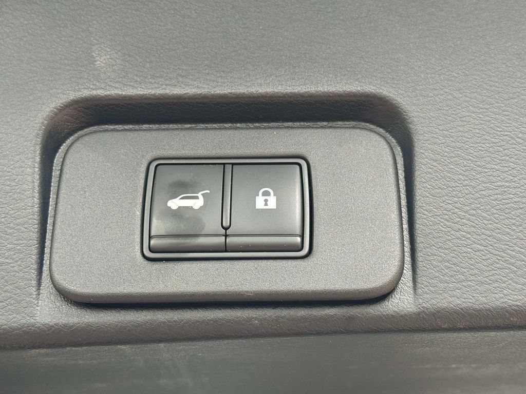 Used 2021 Nissan Rogue SL FWD image 9