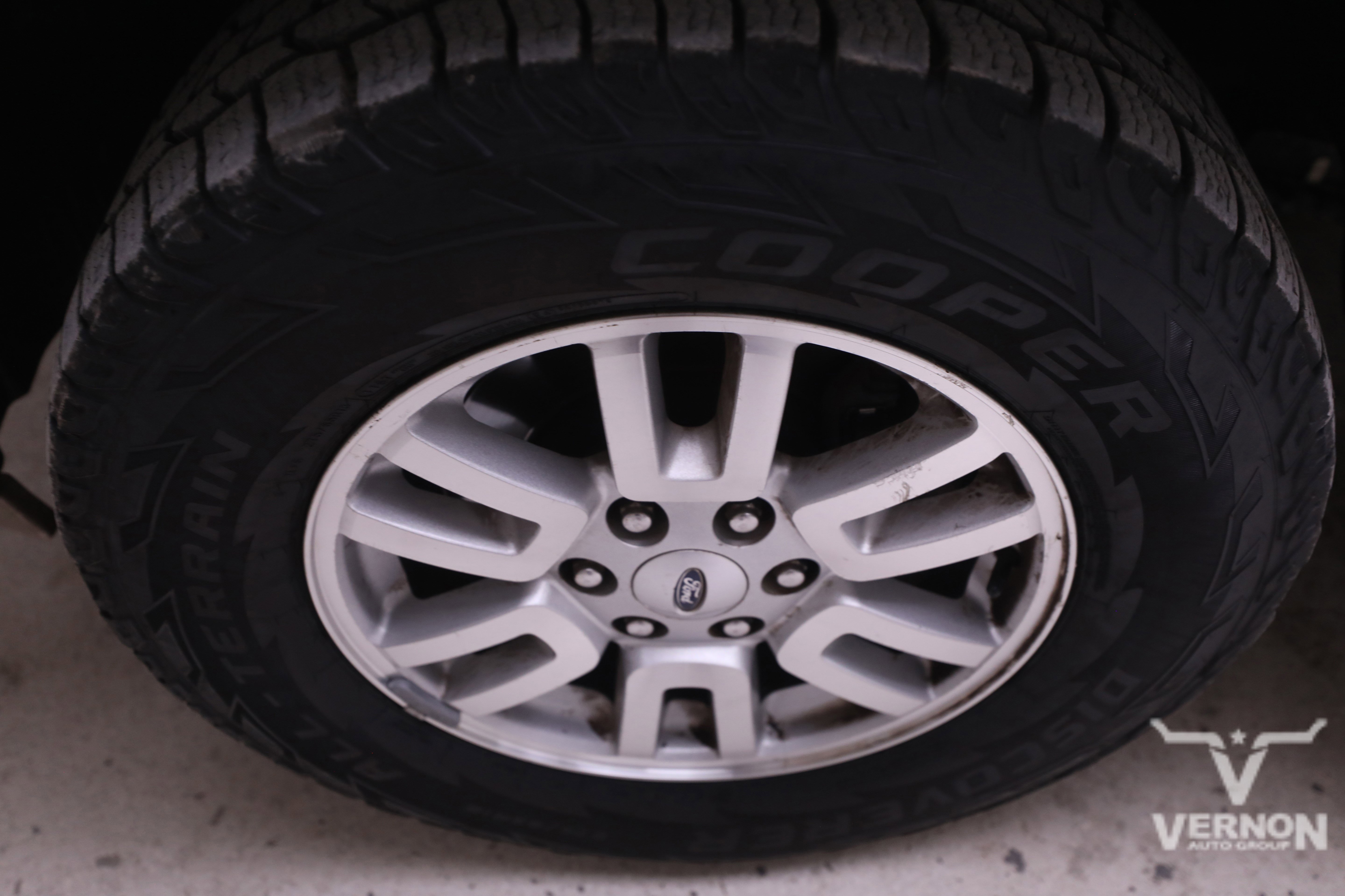 Used 2013 Ford Expedition EL XLT image 24