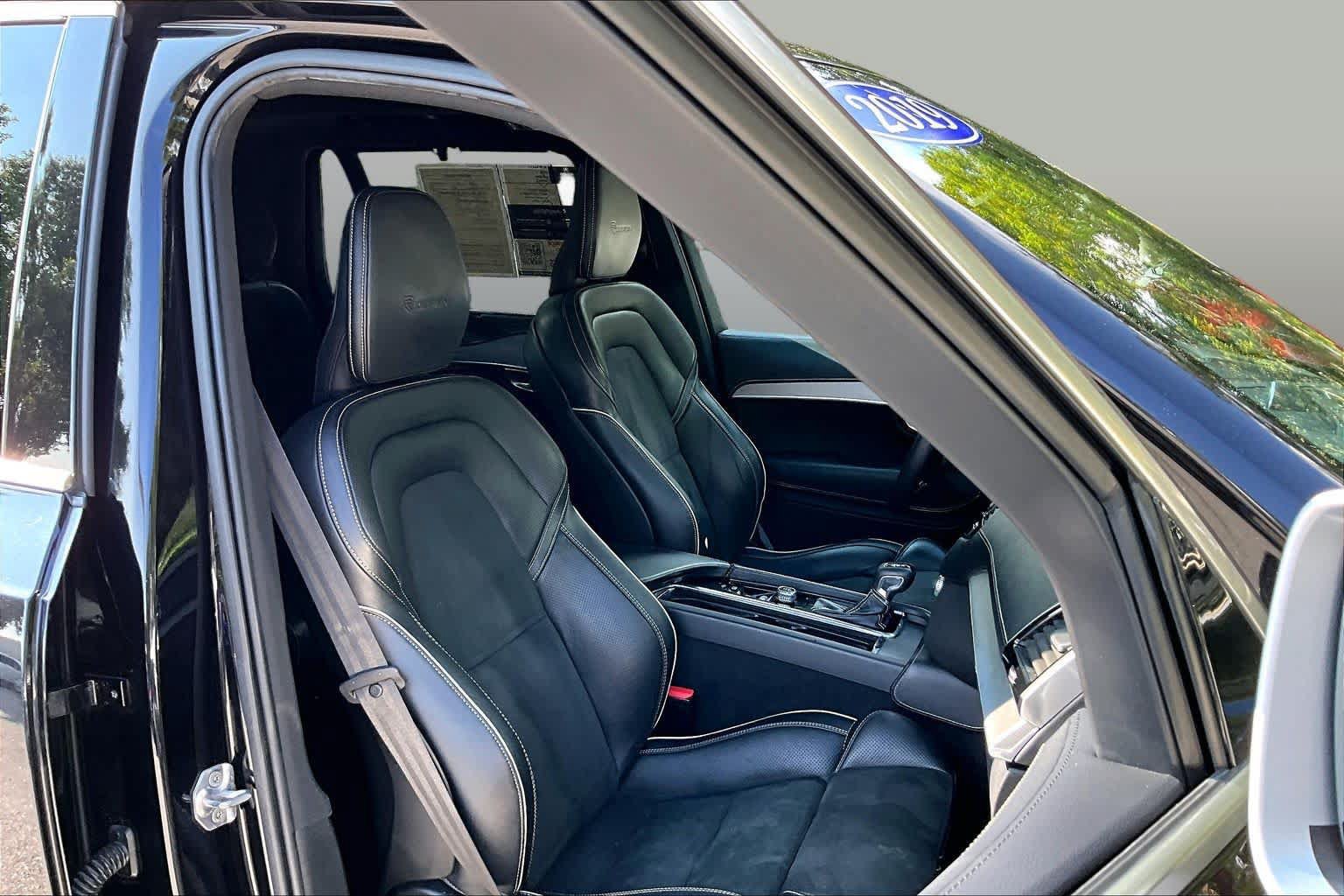 Used 2019 Volvo XC90 T6 R-Design w/ Advanced Package AWD/4WD image 9