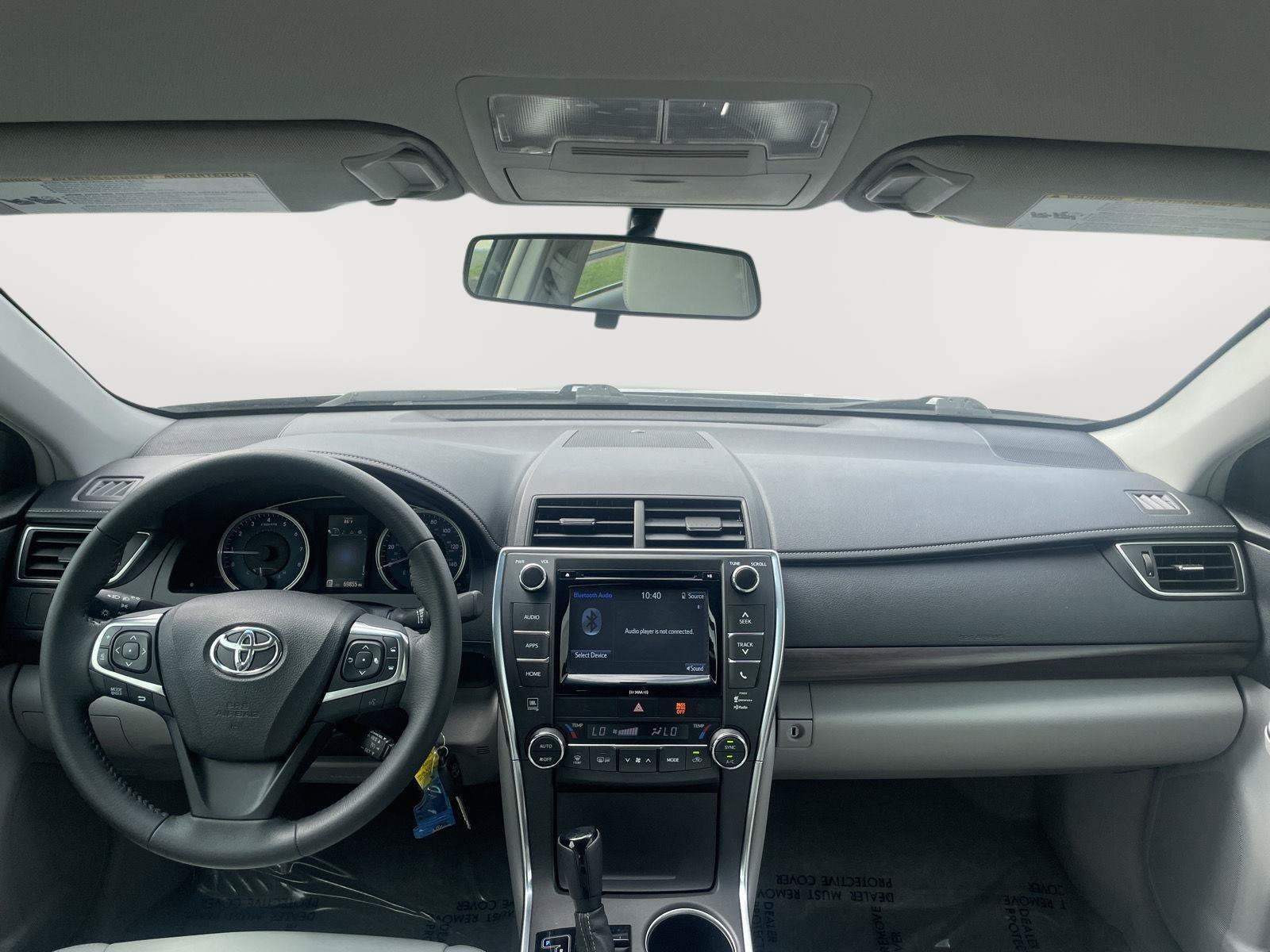 Used 2017 Toyota Camry XLE FWD image 22