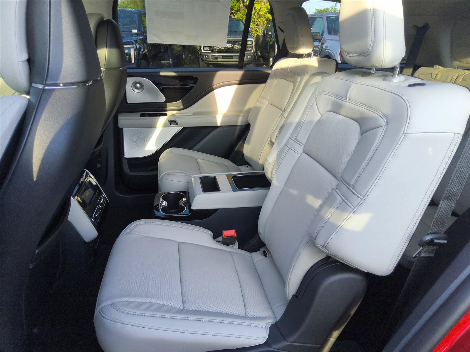New 2026 Lincoln Aviator Reserve AWD/4WD image 25