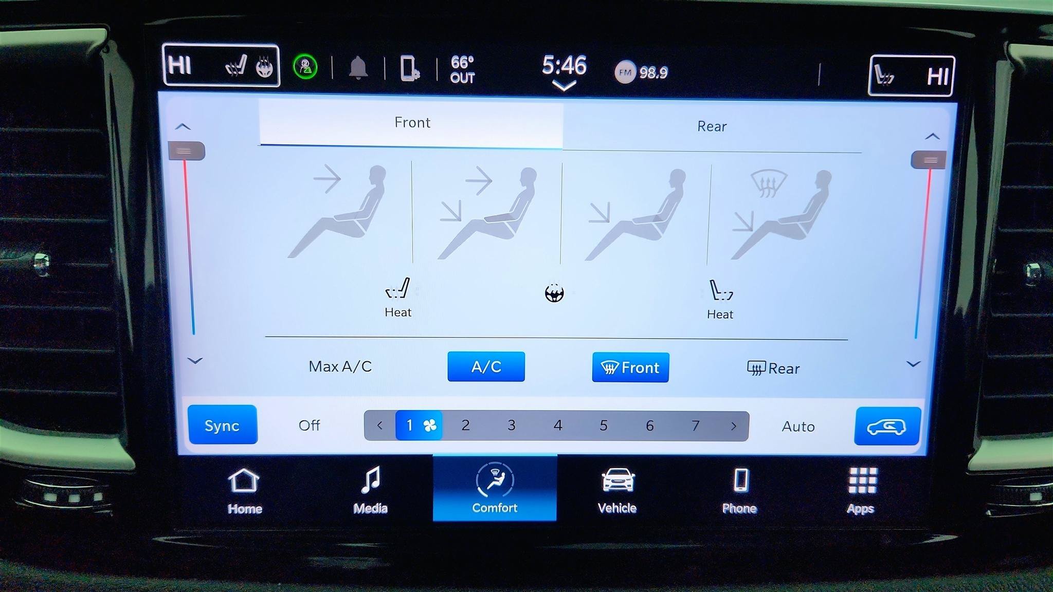 Used 2024 Chrysler Pacifica Touring-L FWD image 25