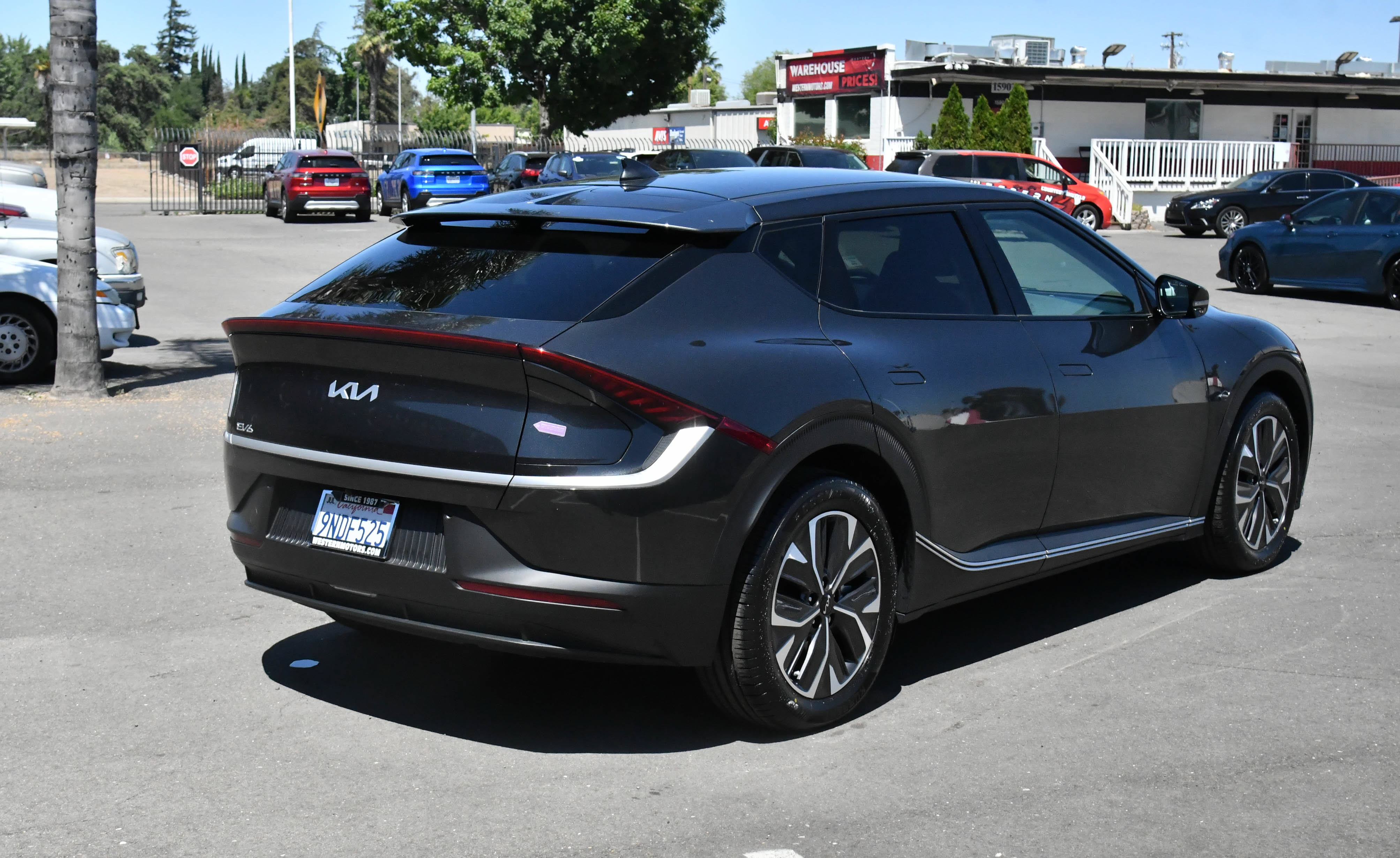 Used 2024 Kia EV6 Light RWD image 8