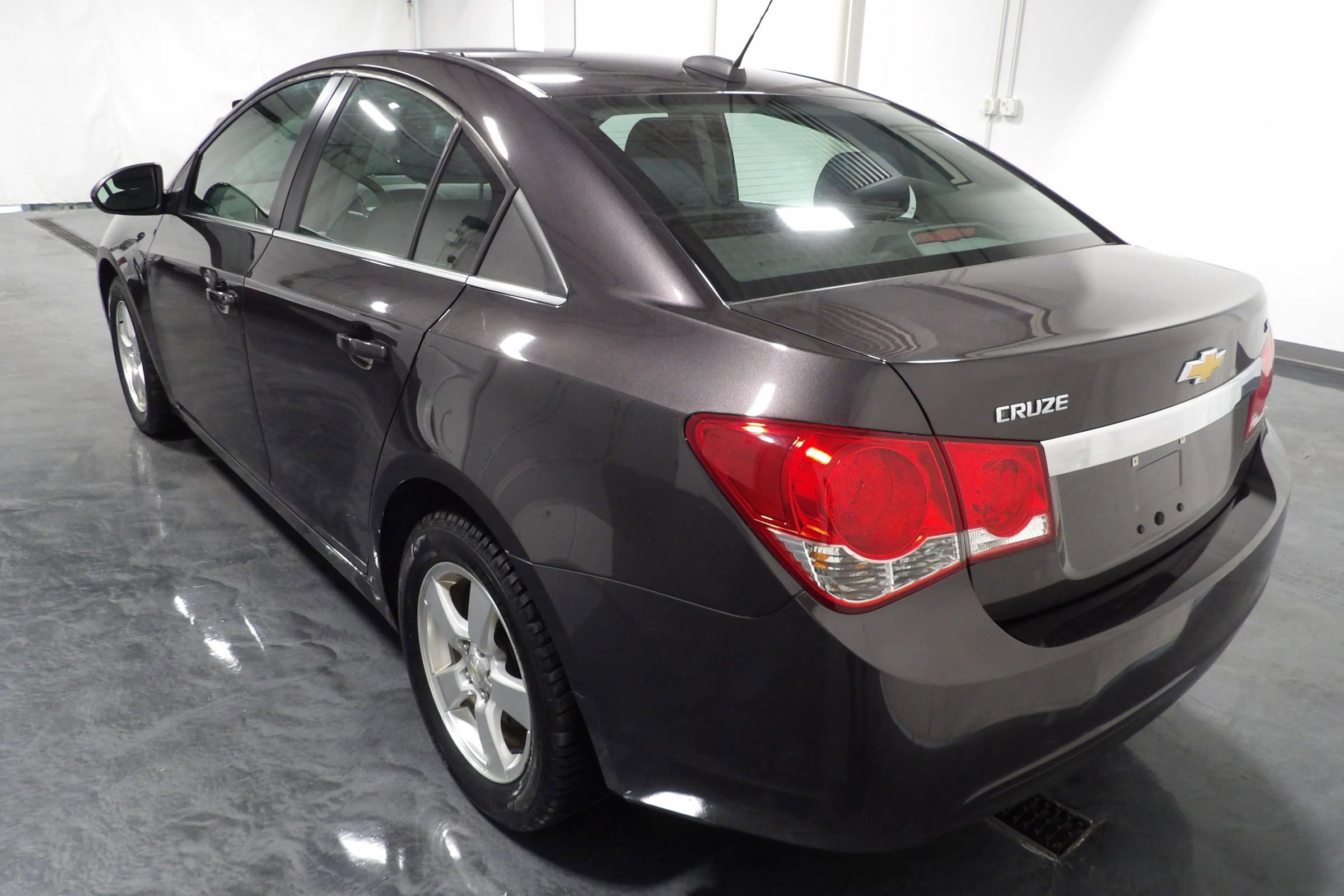 Used 2016 Chevrolet Cruze LT FWD image 5