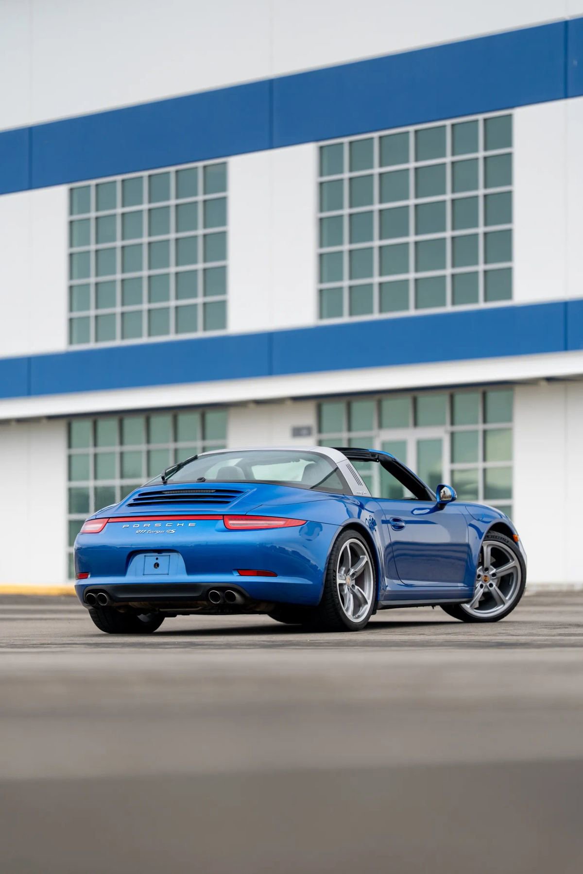 Used 2015 Porsche 911 Targa 4S image 12