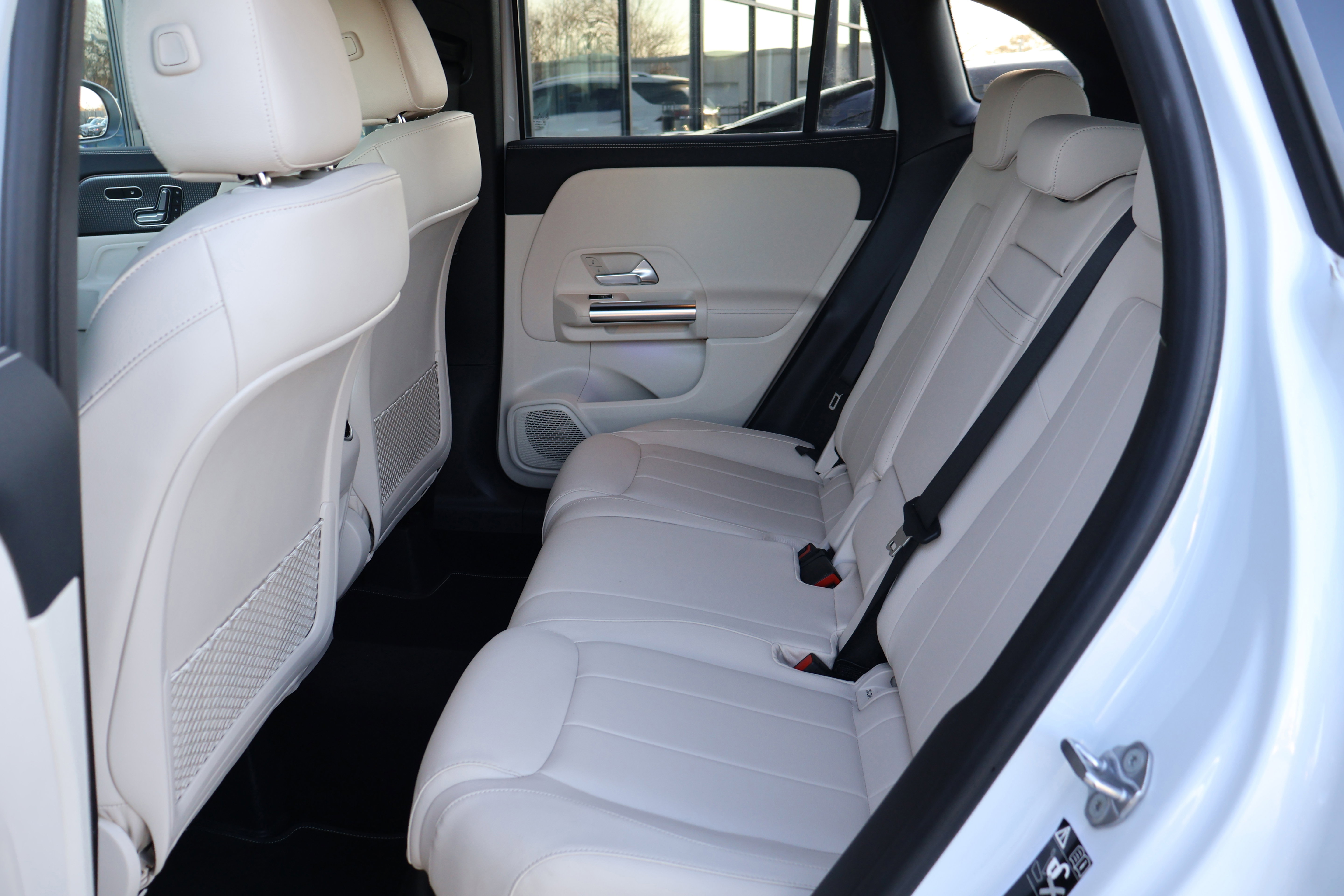 Certified 2023 Mercedes-Benz GLA 250 w/ Premium Package image 15