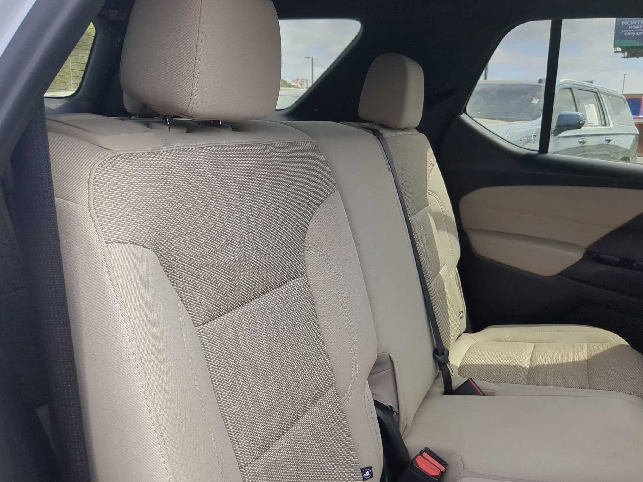 Used 2023 Chevrolet Traverse LS FWD image 27