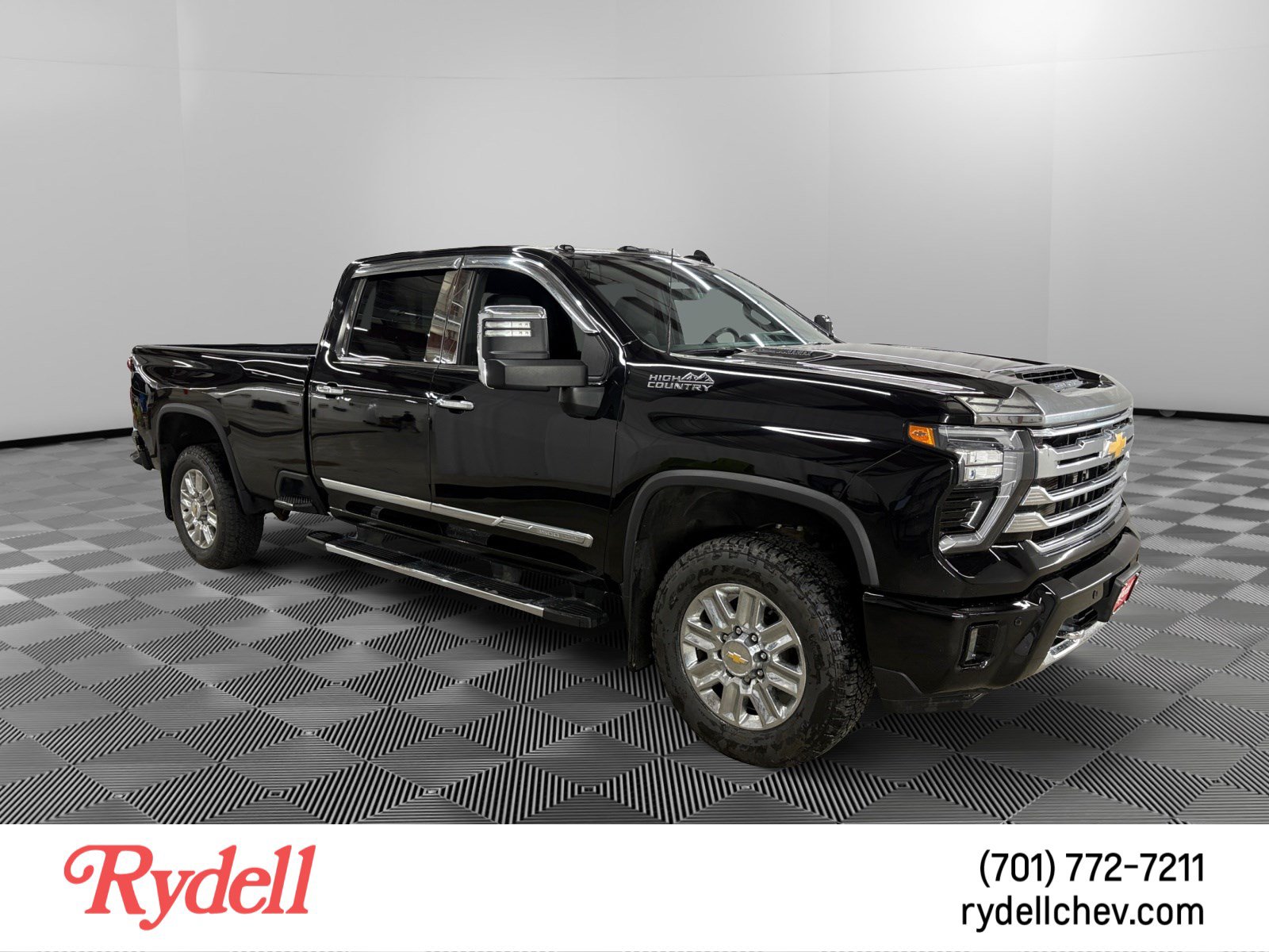 Used 2024 Chevrolet Silverado 3500 High Country w/ High Country Premium Package AWD/4WD image 7