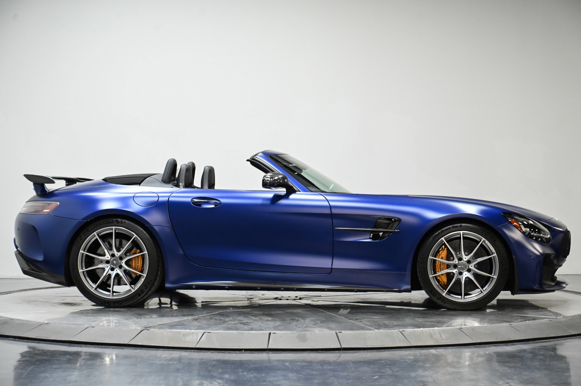 Used 2020 Mercedes-Benz AMG GT R image 15