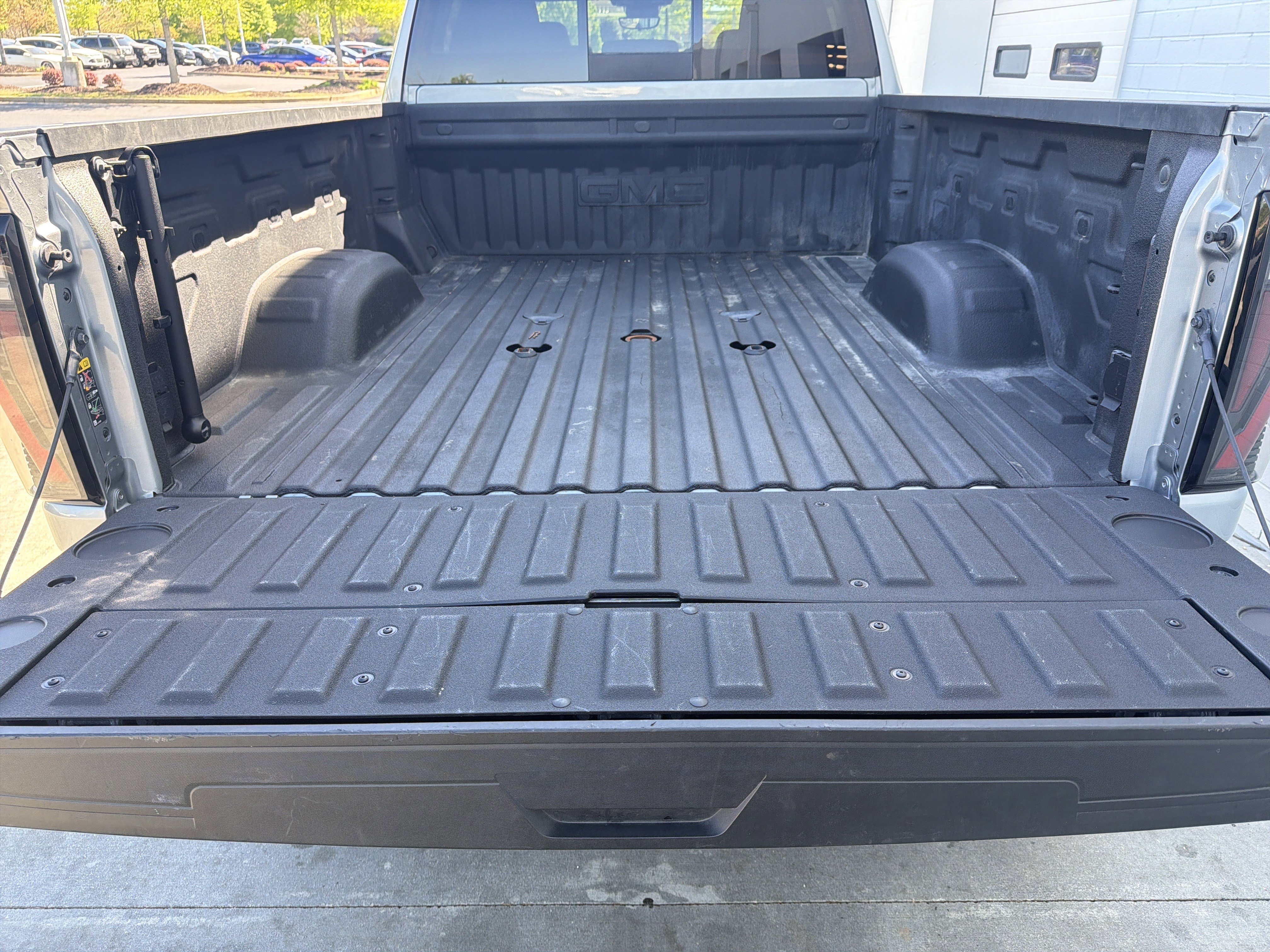 Used 2025 GMC Sierra 2500 AT4 w/ AT4 Premium Plus Package image 32