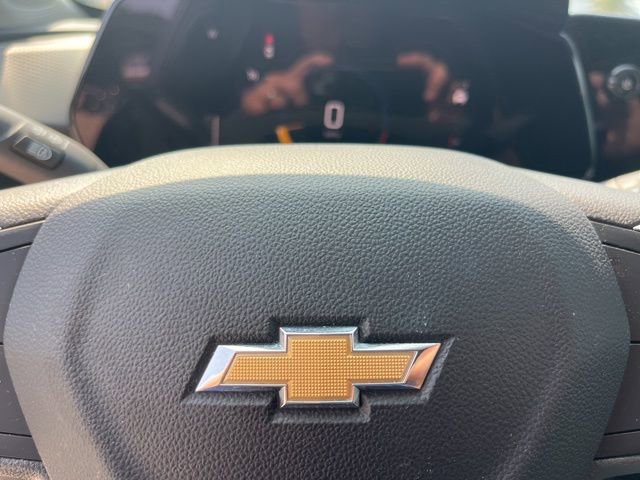 Used 2025 Chevrolet Trax LT w/ LT Convenience Package FWD image 38