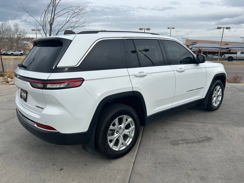 Used 2023 Jeep Grand Cherokee Limited AWD/4WD image 7