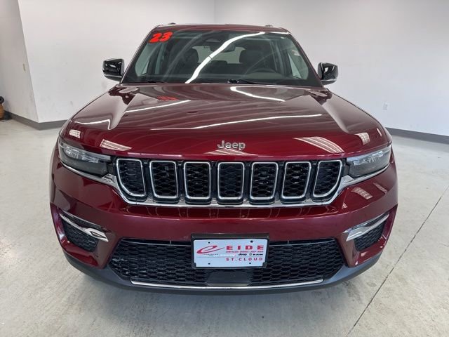 Used 2023 Jeep Grand Cherokee Limited w/ Trailer Tow Prep Group (B) image 3