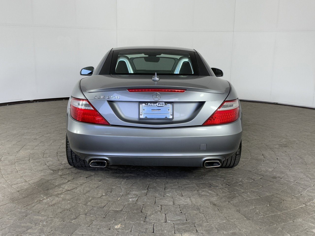 Used 2014 Mercedes-Benz SLK 250 image 9