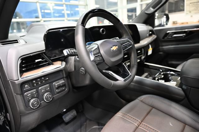 New 2026 Chevrolet Suburban High Country AWD/4WD image 24
