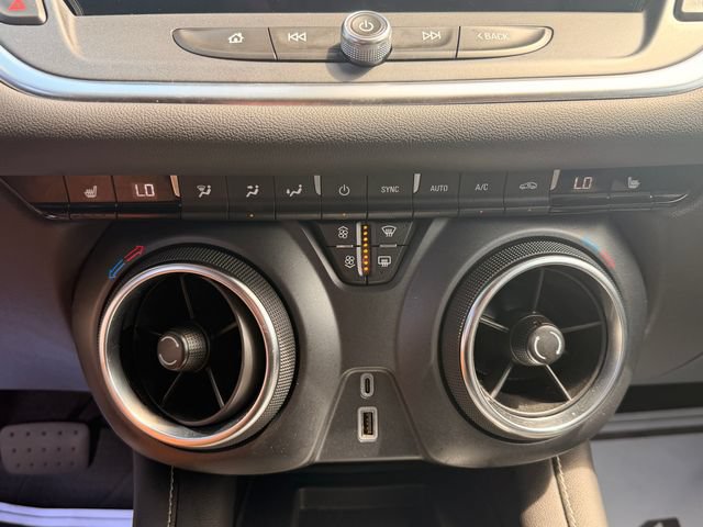 Used 2024 Chevrolet Blazer LT w/ Convenience Package FWD image 19