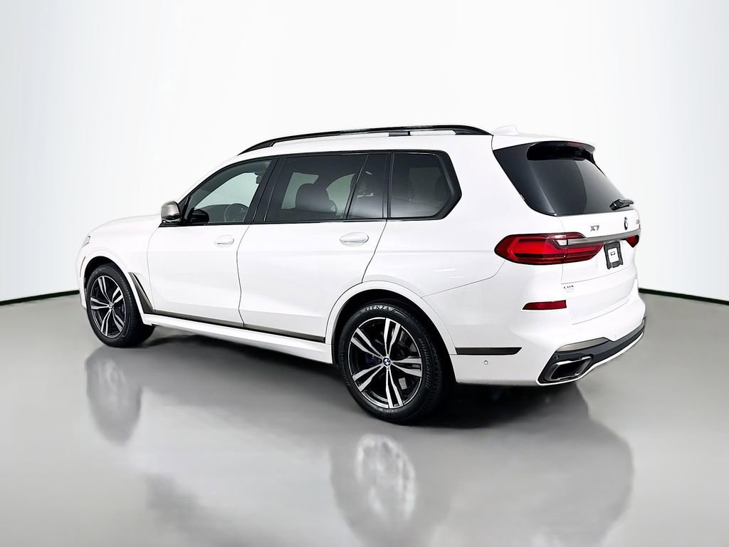 Used 2022 BMW X7 M50i image 7