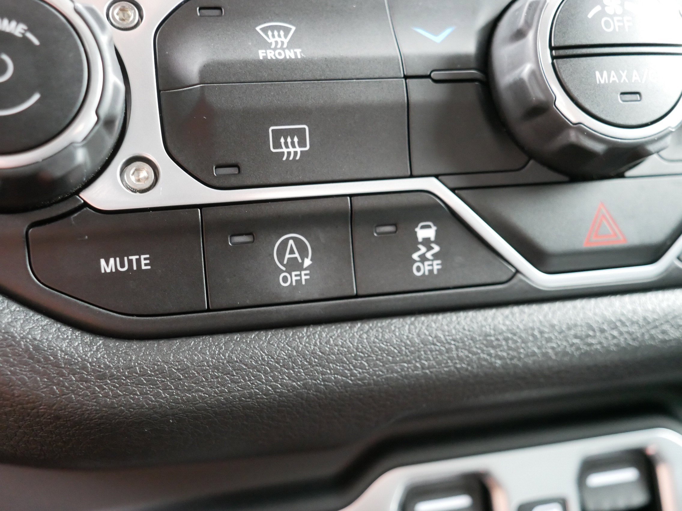 Used 2024 Jeep Wrangler Sport S image 32