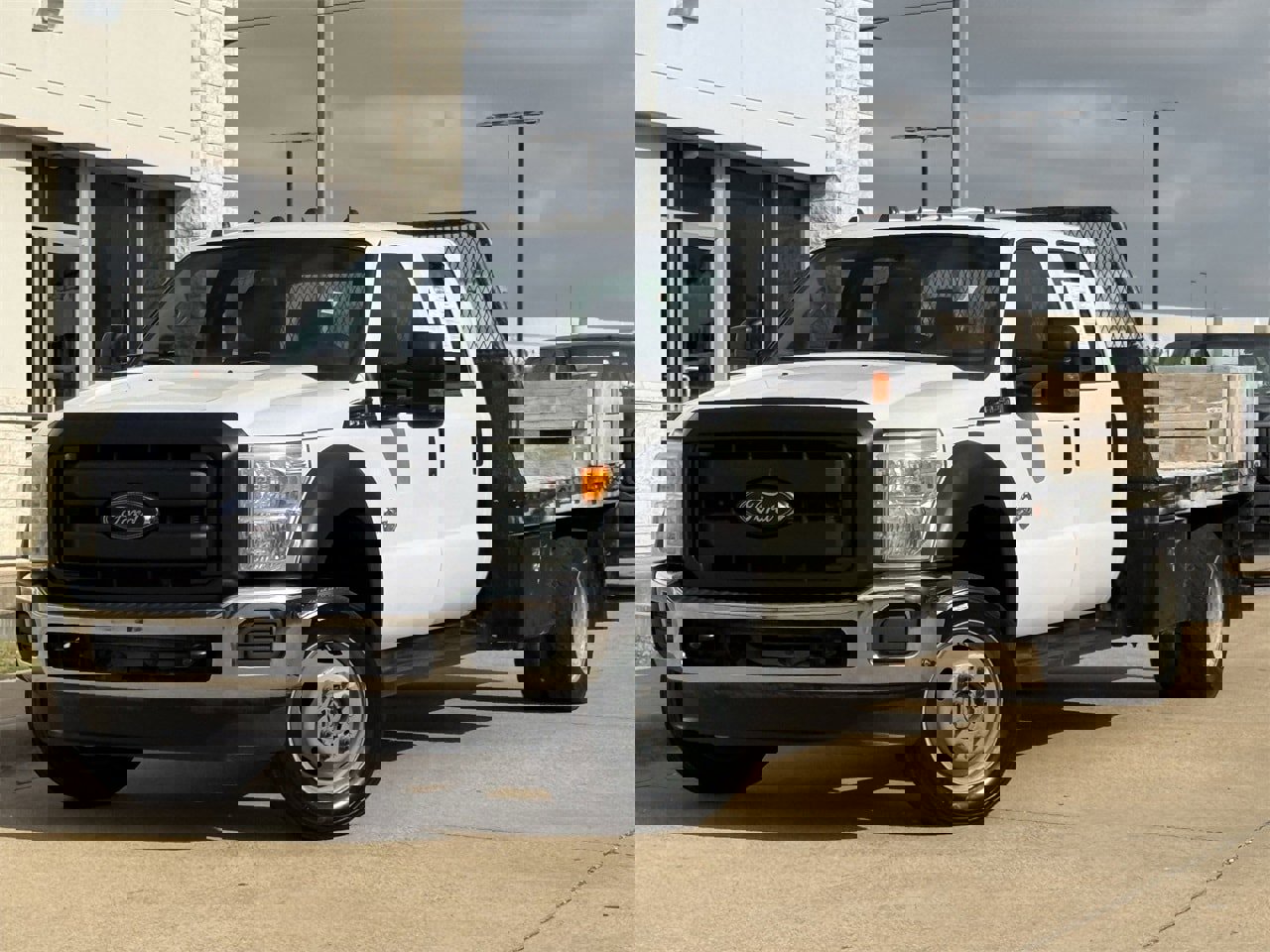Used 2016 Ford F550 XL image 2