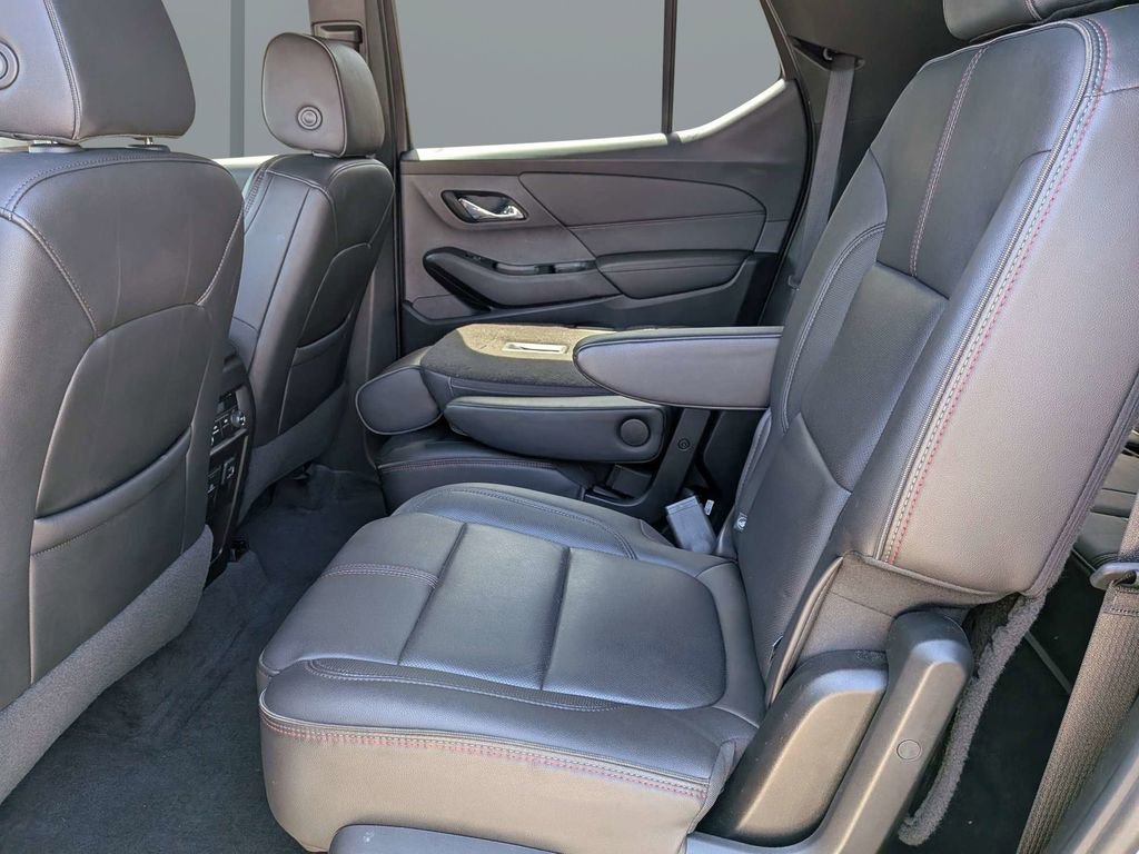 Used 2023 Chevrolet Traverse RS image 14