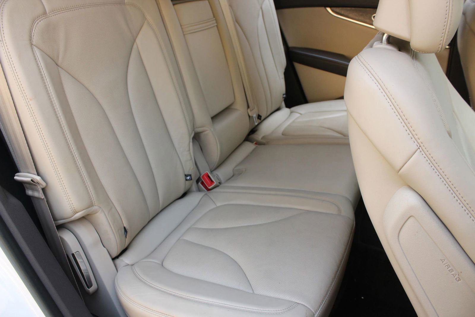 Used 2016 Lincoln MKX Reserve w/ Driver Assistance Package AWD/4WD image 23